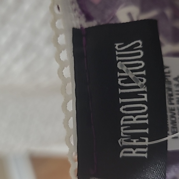 Retrolicious Chair Dress - Picture 8 of 10